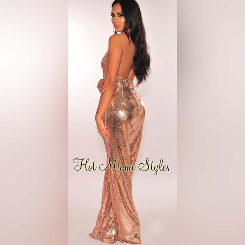 HOLIDAY PARTY NYE Sparkly Sequin Gold Jumpsuit, size small NWT